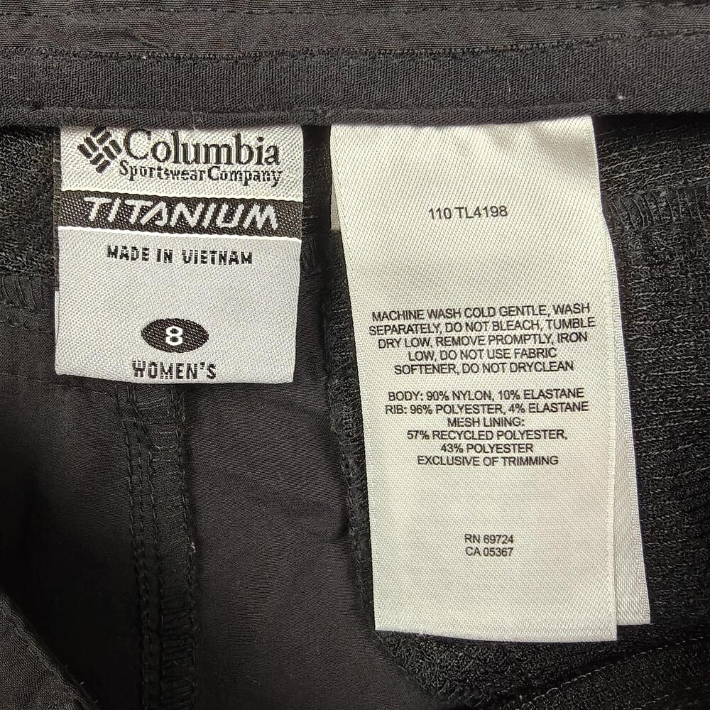 Columbia Shorts Womens 8 Black Cargo Titanium Omni-Shield Hiking Pockets - Picture 3 of 9